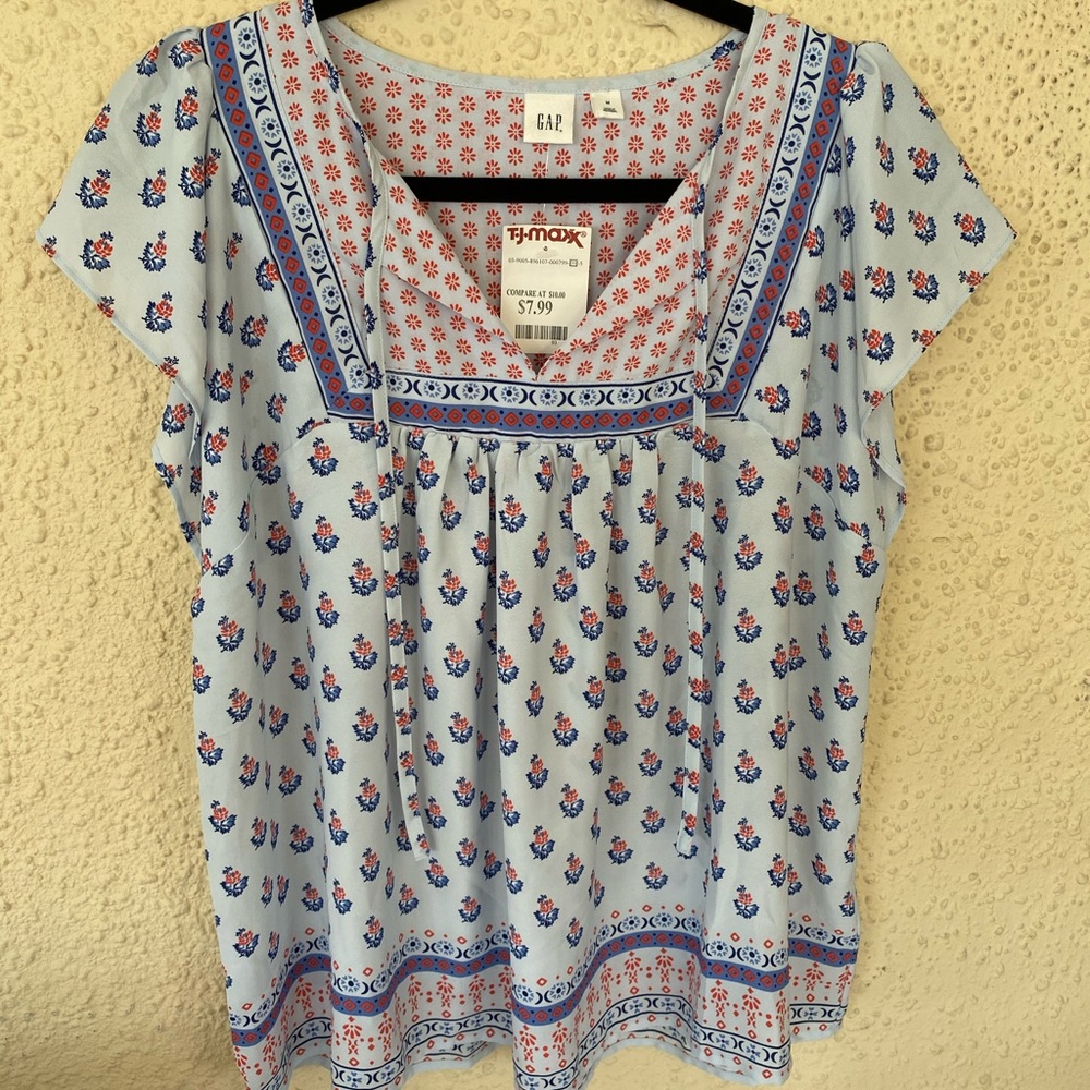 GAP floral flowy top